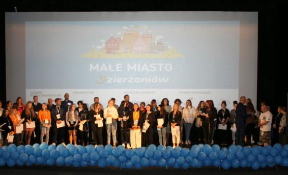 Photo of participants of the Small Town of Dzierżoniów