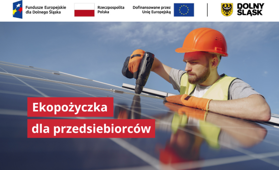 Ekopożyczka dla przedsiębiorców. W tle grafika przedstawiająca pracownika montujacego panele fotowoltaiczne.